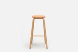 Taburete Tam H75 Madera de Ondarreta, vista general