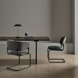 Silla Cantilever RC Metal - Blasco&Vila · fotografía del modelo