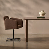 Sillón Urmus base giratoria plana - Blasco&Vila · fotografía del modelo