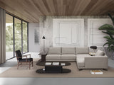Composición del sistema Pulse con un cojín de respaldo por plaza, correspondiente a la construcción Standard 97, en salón. Fotografía de ambiente de Joquer.