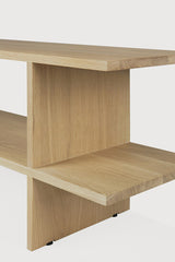 Mesa auxiliar Kabuki de Ethnicraft · Roble aceitado · detalle o ambiente