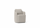 Silla Serene base a suelo LDPE de Joquer. Simulación orientativa del color Crevin Sublim 05 a partir de fotografía de referencia.