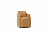 Silla Serene base a suelo LDPE de Joquer. Simulación orientativa del color Crevin Sublim 16 a partir de fotografía de referencia.