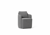 Silla Serene base a suelo LDPE de Joquer. Simulación orientativa del color Crevin Sublim 52 a partir de fotografía de referencia.