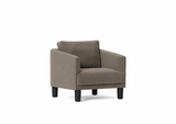 Butaca Venice de Joquer, patas de madera. Simulación orientativa de Crevin Sublim 75 y roble lacado negro poro abierto.